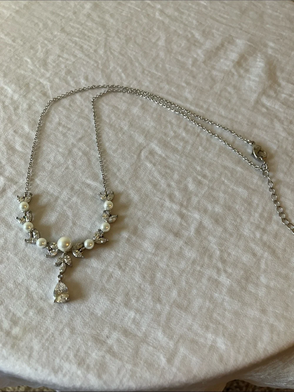 Faux Pearl & Crystal Drop Necklace - Silver Tone